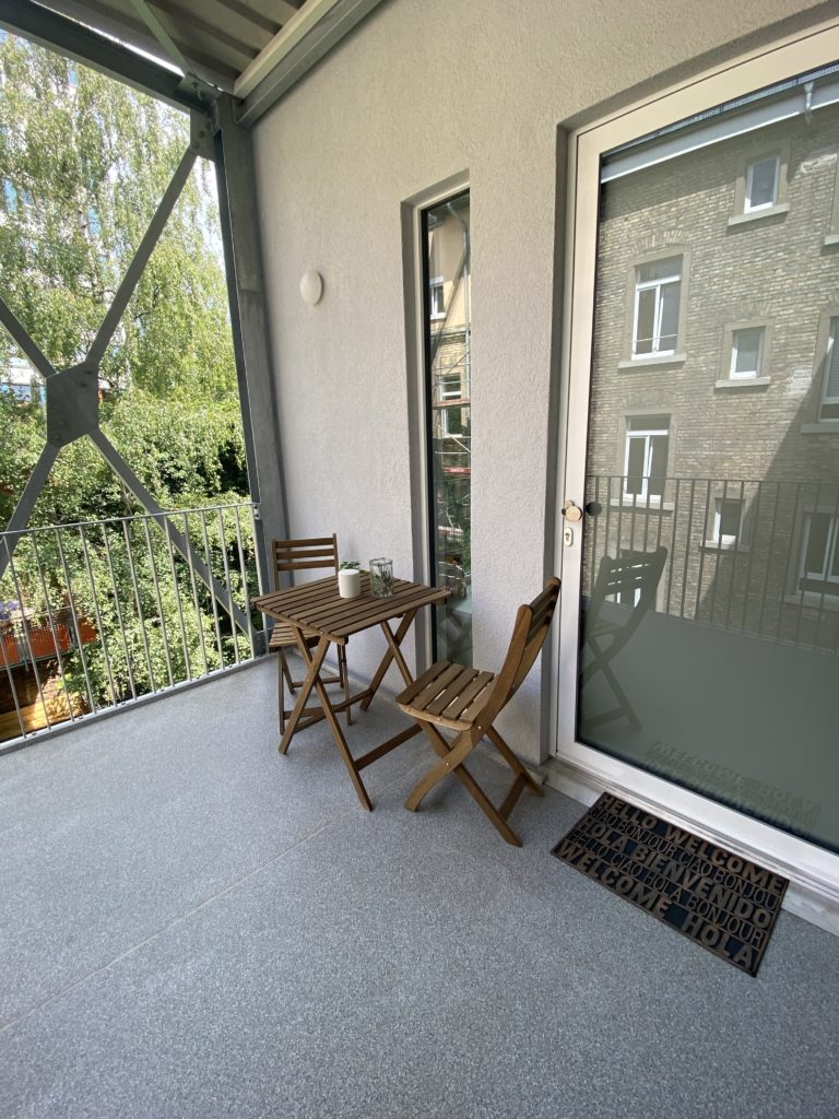 Balkon Austattung in von buisiness apartments apartments von Avallone Home